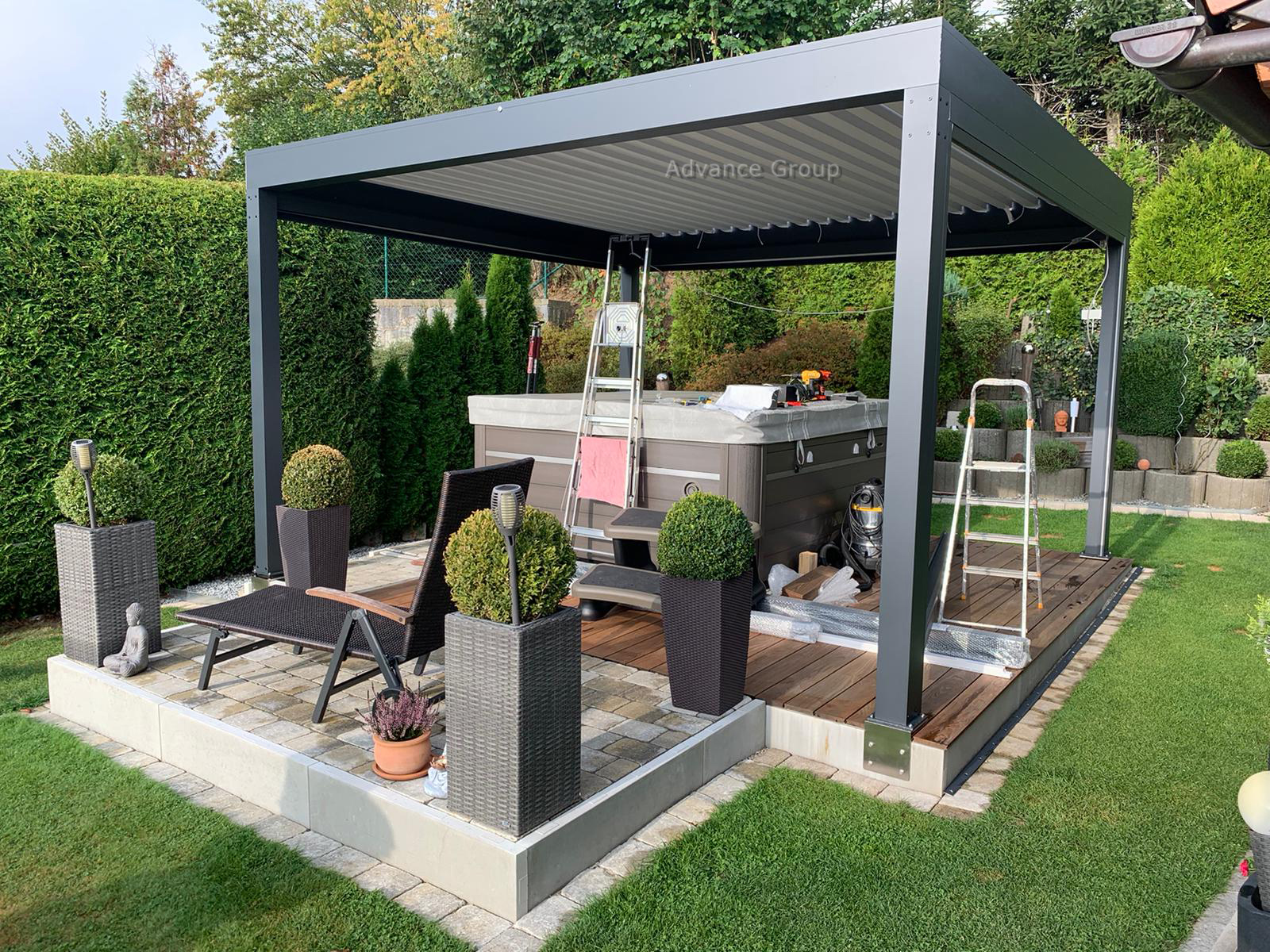 Bioclimated Motorized Aluminum Pergola with adjustable louvers