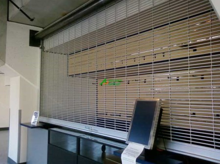 Stainless steel grille roll up door 2