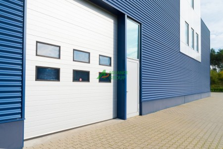 Insulated Industrial Sectional Overhead Door, Automatic Lifting Door for Warehouse Factory Loading D 3