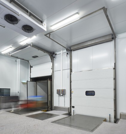 Insulated Industrial Sectional Overhead Door, Automatic Lifting Door for Warehouse Factory Loading D 4